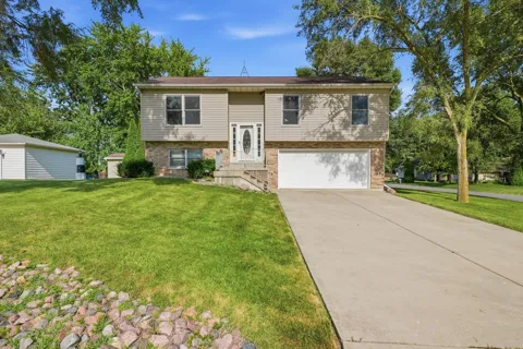 3909 Brookside Drive