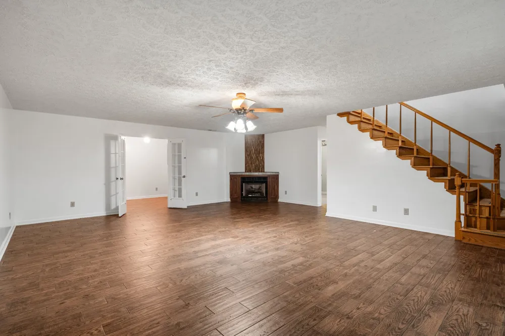 87 Hillcrest Rd Manchester, TN 37355