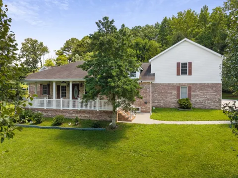 87 Hillcrest Rd