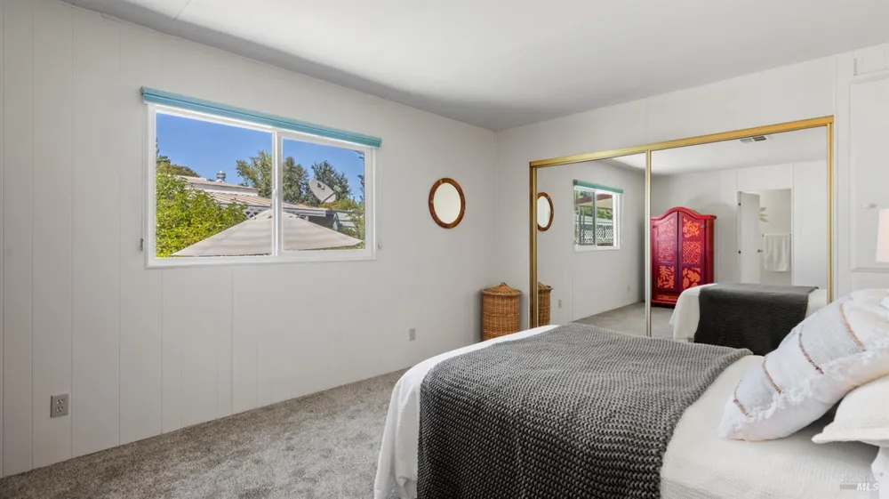 93 Kilarney Lane Santa Rosa, CA 95403