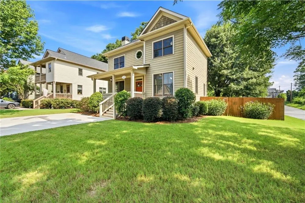 1303 Egan Way East Point, GA 30344