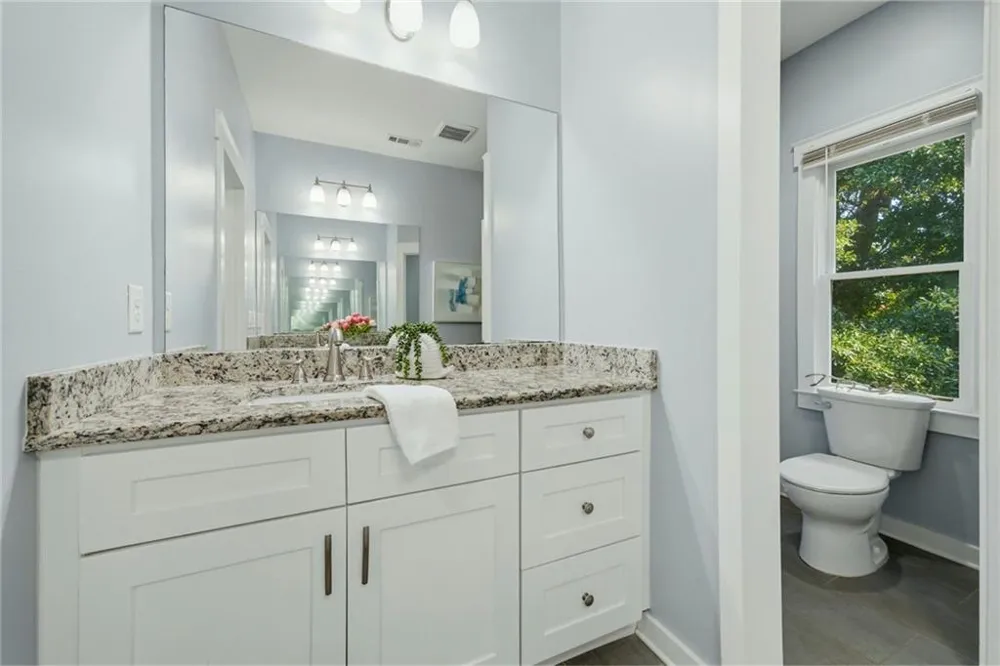 1303 Egan Way East Point, GA 30344