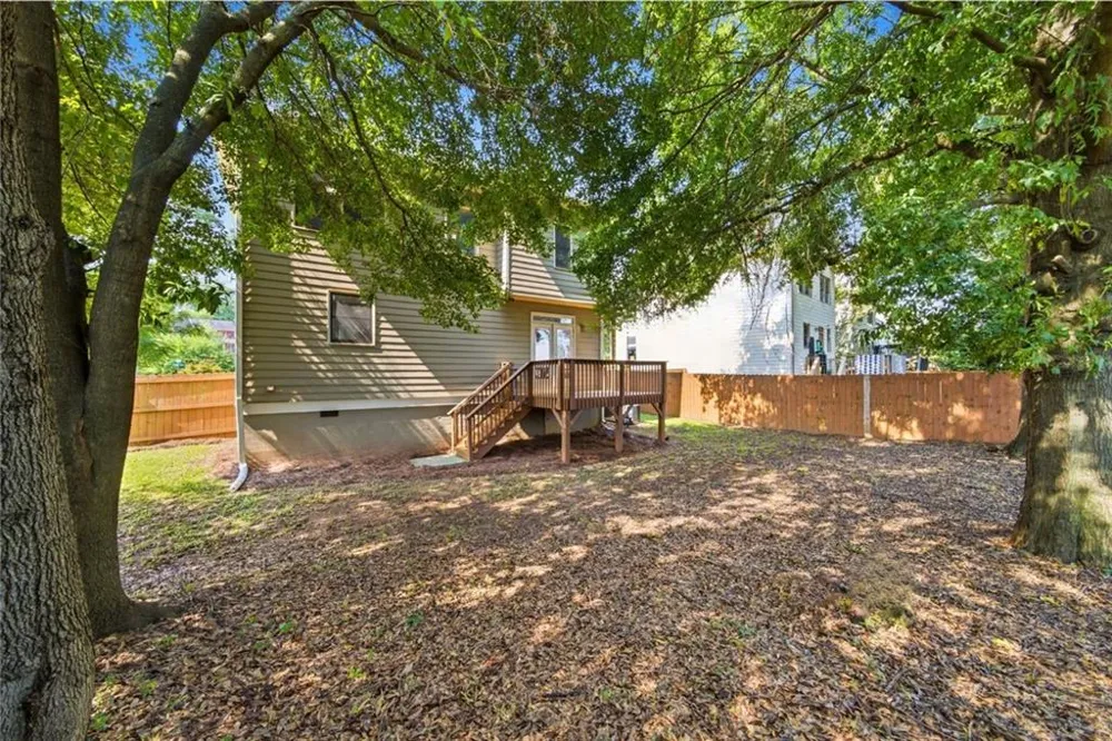 1303 Egan Way East Point, GA 30344