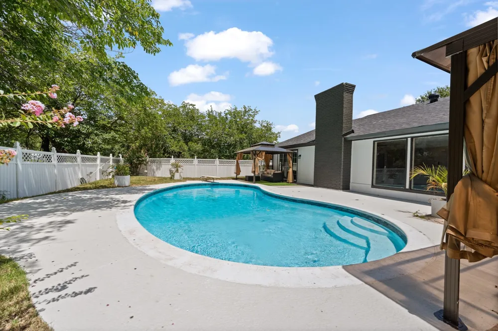 202 Roaring Springs Drive Joshua, TX 76058