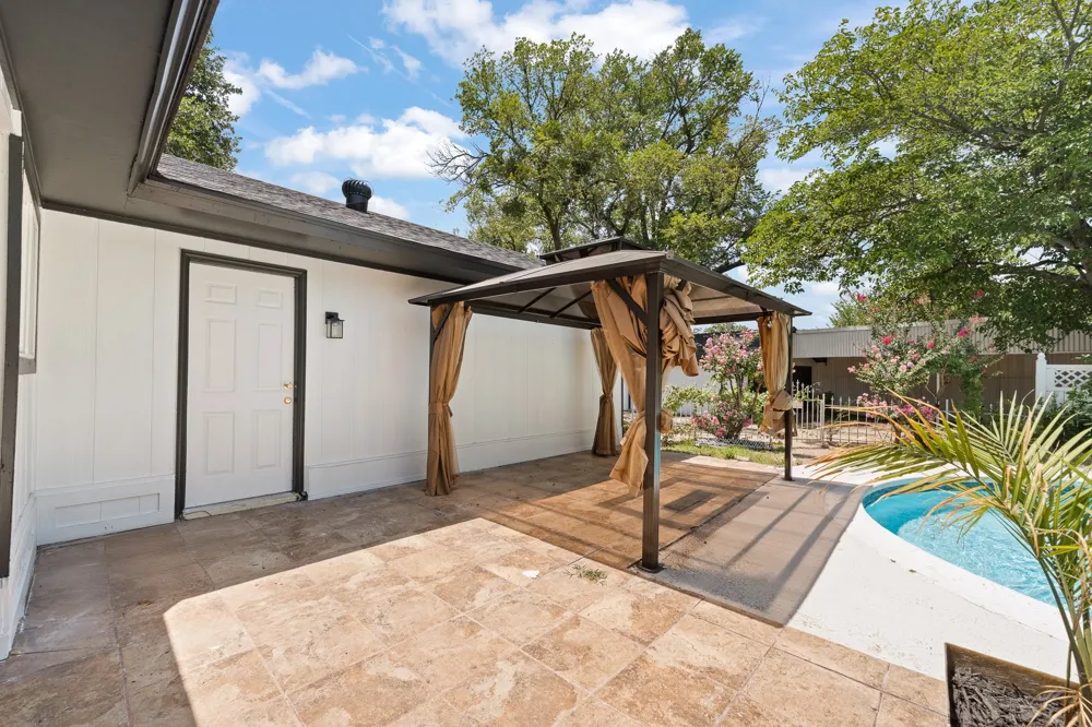 202 Roaring Springs Drive Joshua, TX 76058