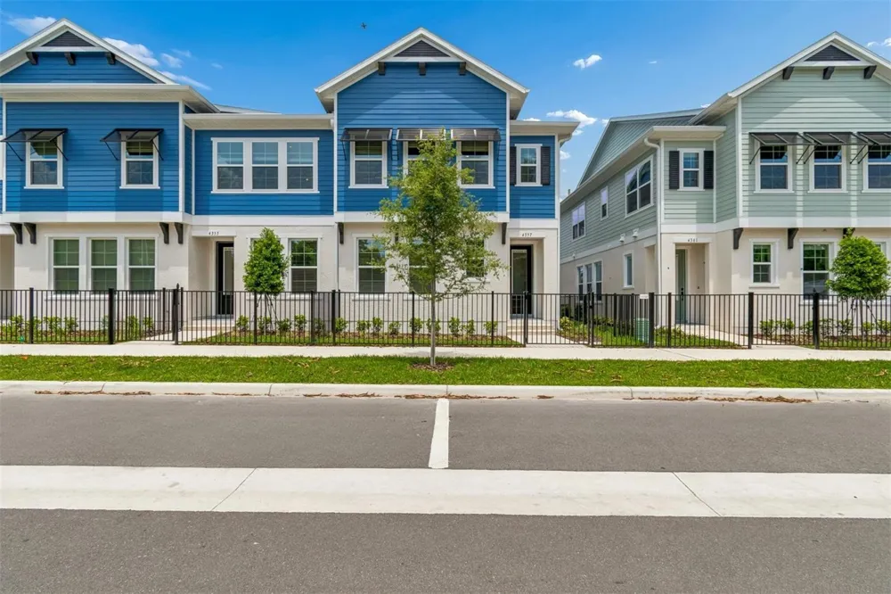 4357 ROUSH Orlando, FL 32803