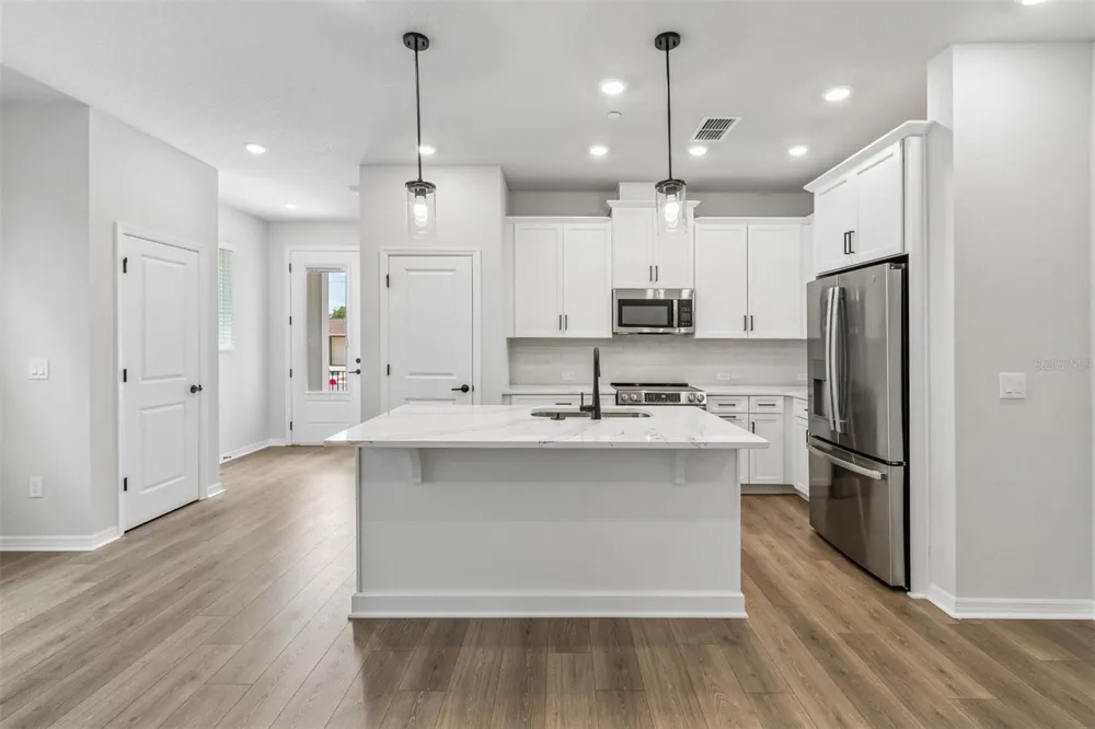 4357 ROUSH Orlando, FL 32803