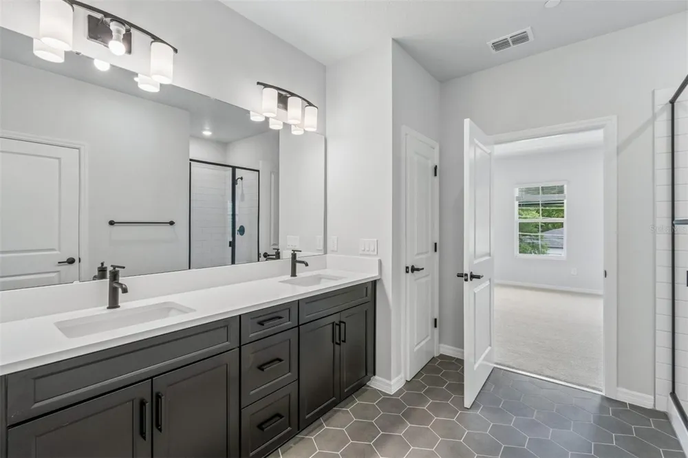 4357 ROUSH Orlando, FL 32803