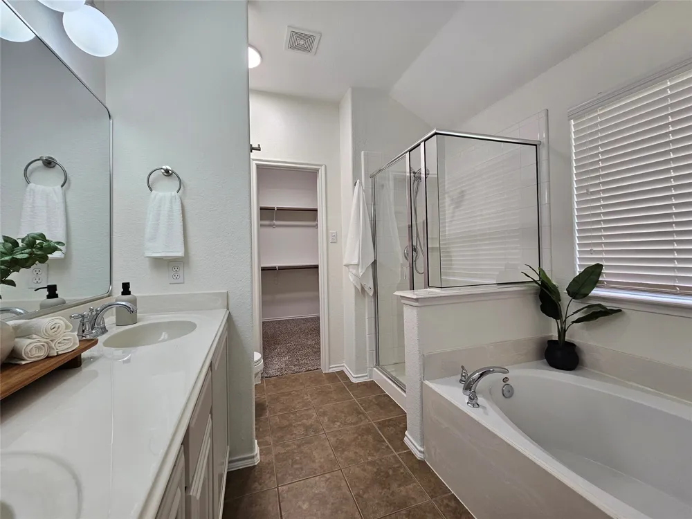 924 Lake Forest Trail Little Elm, TX 75068