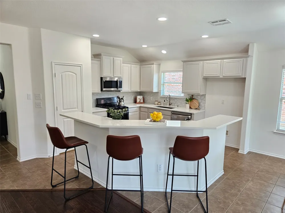 924 Lake Forest Trail Little Elm, TX 75068