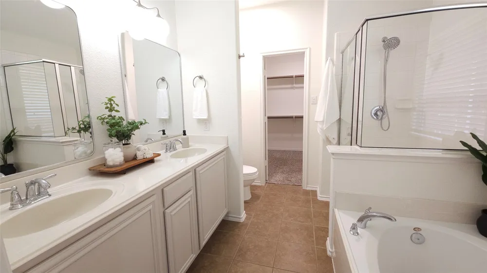 924 Lake Forest Trail Little Elm, TX 75068