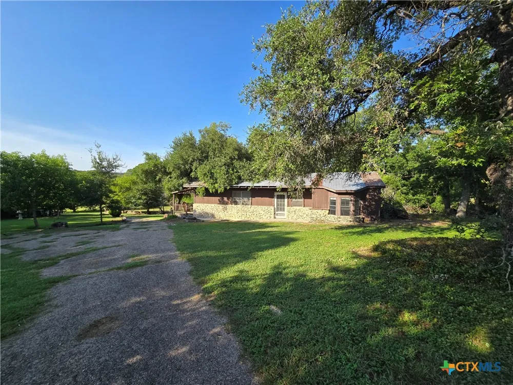 7980 E US Highway 84 Highway Gatesville, TX 76528