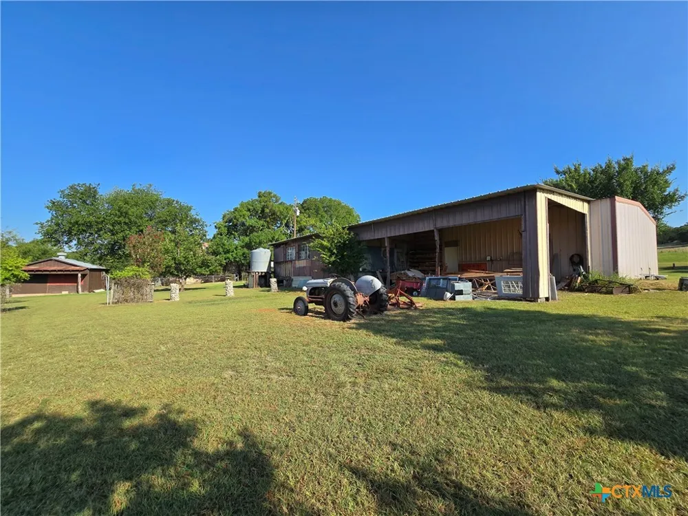 7980 E US Highway 84 Highway Gatesville, TX 76528