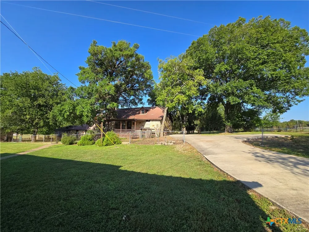 7980 E US Highway 84 Highway Gatesville, TX 76528