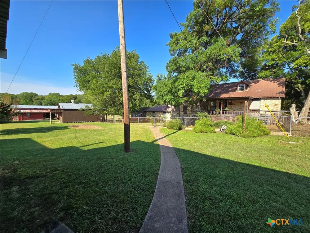 7980 E US Highway 84 Highway Gatesville, TX 76528