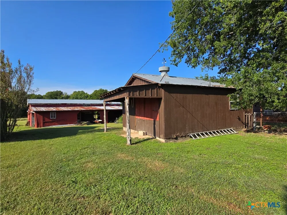 7980 E US Highway 84 Highway Gatesville, TX 76528