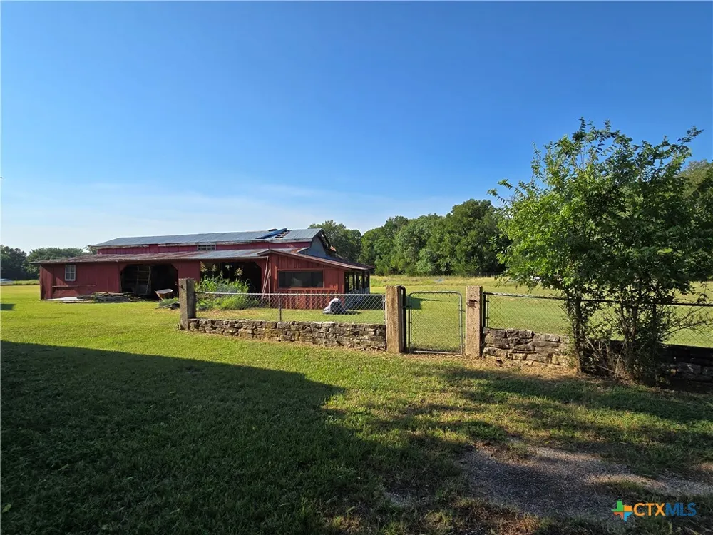 7980 E US Highway 84 Highway Gatesville, TX 76528
