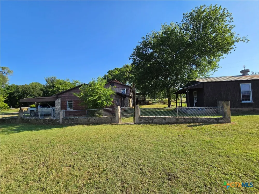 7980 E US Highway 84 Highway Gatesville, TX 76528