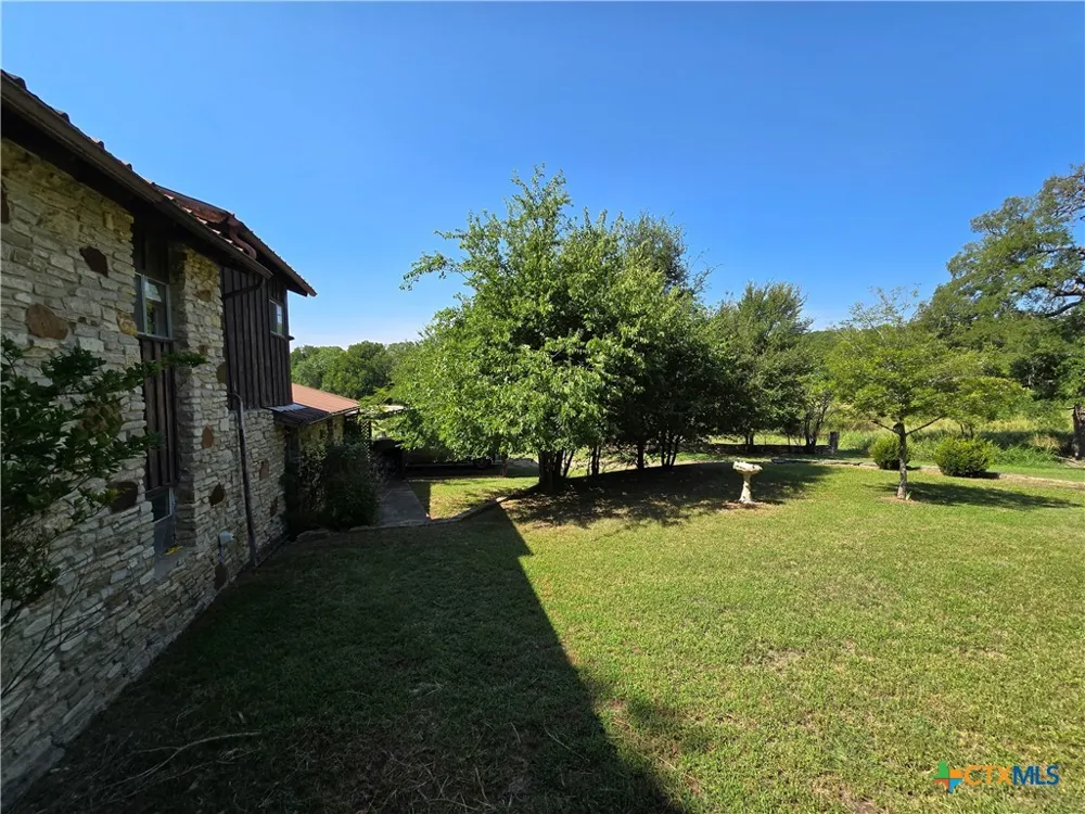 7980 E US Highway 84 Highway Gatesville, TX 76528