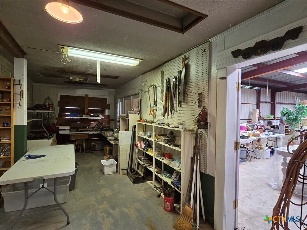 7980 E US Highway 84 Highway Gatesville, TX 76528