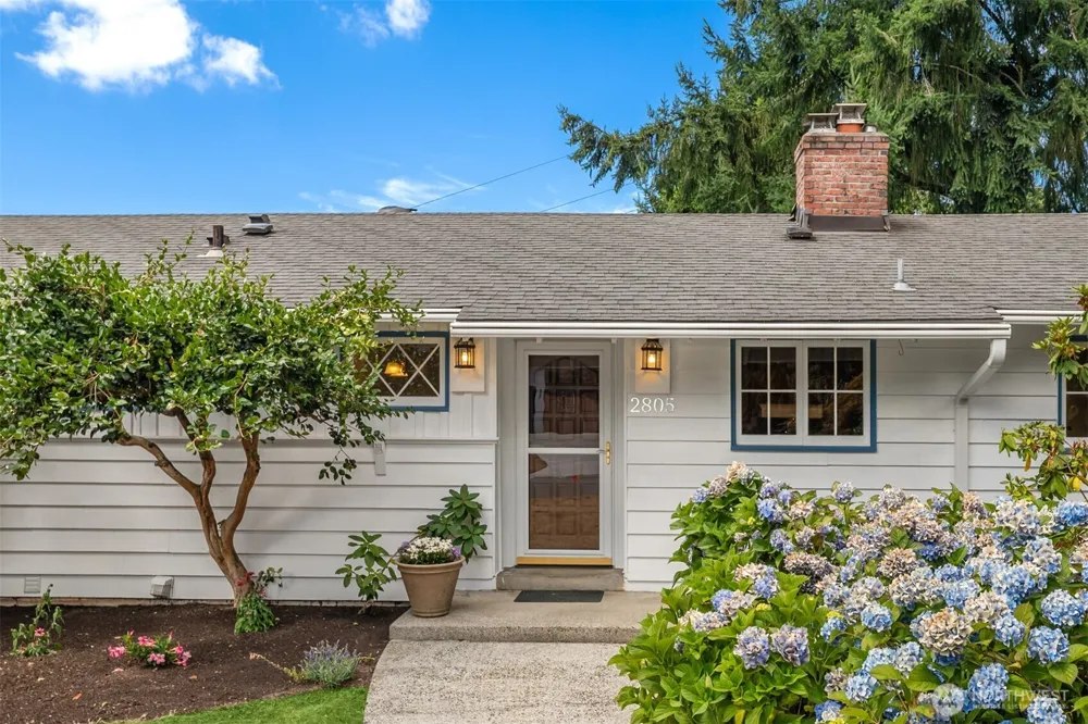 2805 124th Place NE Bellevue, WA 98005