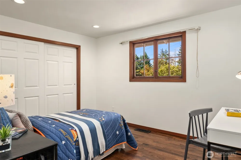 2805 124th Place NE Bellevue, WA 98005