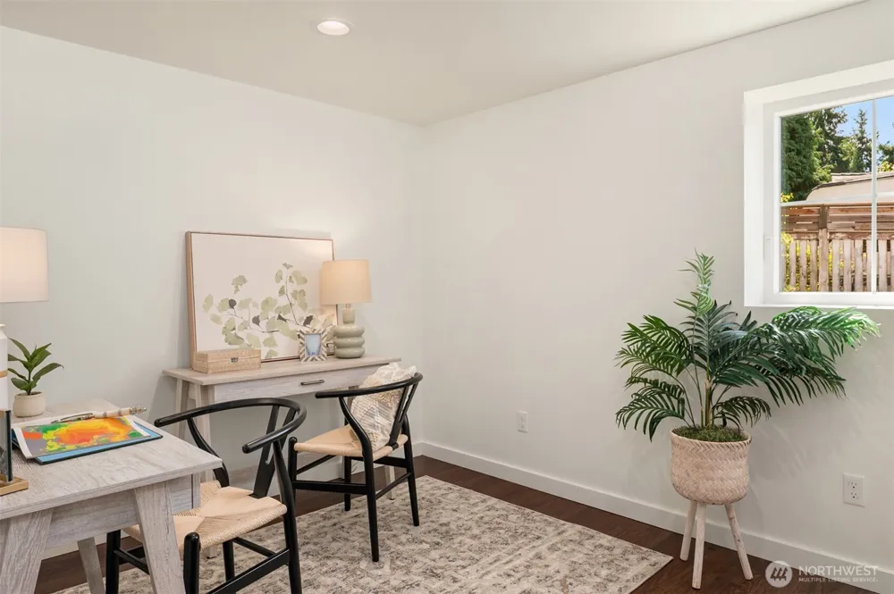 2805 124th Place NE Bellevue, WA 98005