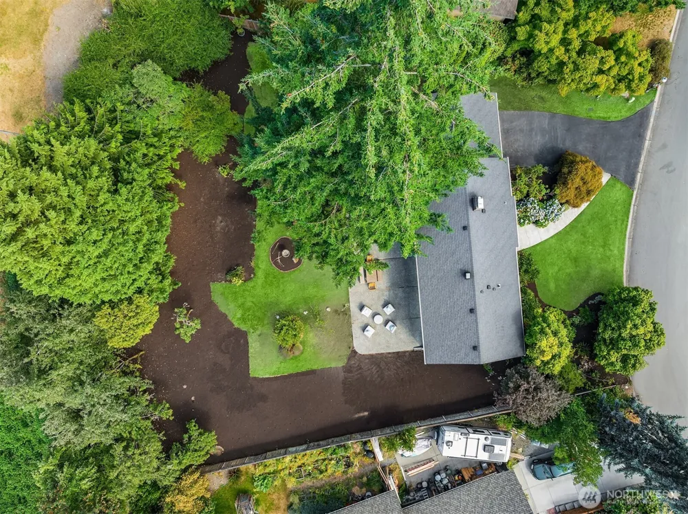 2805 124th Place NE Bellevue, WA 98005