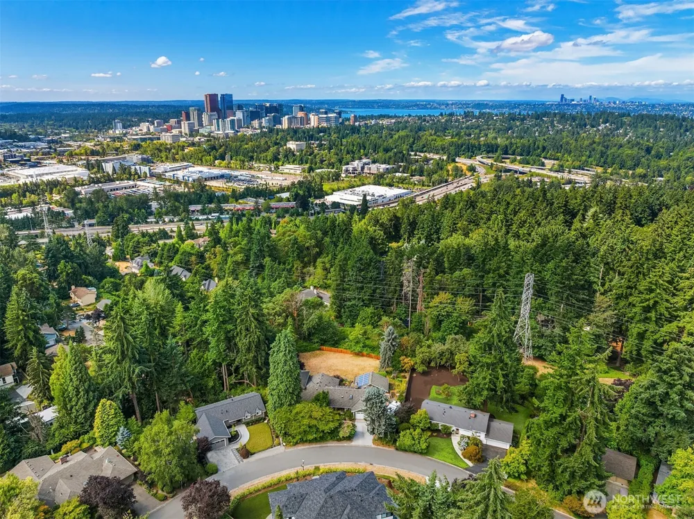 2805 124th Place NE Bellevue, WA 98005