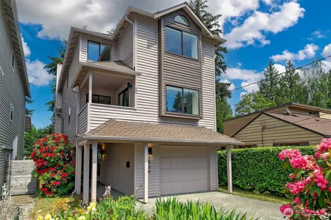 3834 NE 86th Street