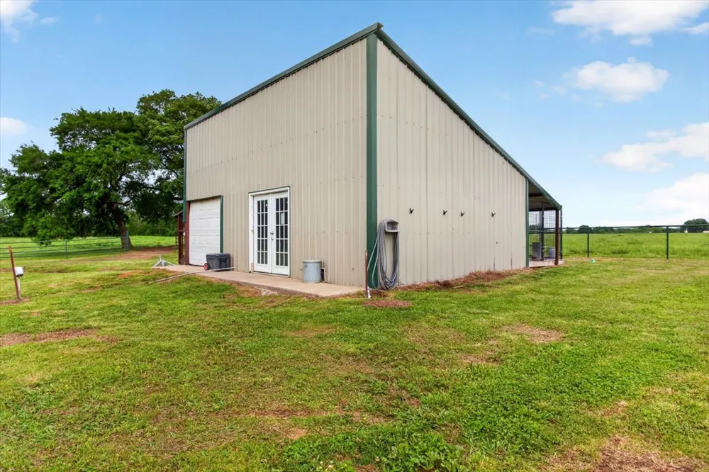 30253 W State Hwy 31 McCurtain, OK 74944