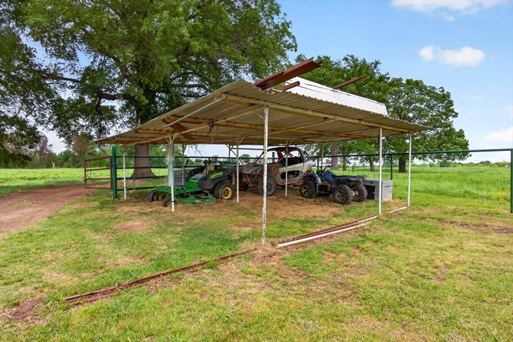 30253 W State Hwy 31 McCurtain, OK 74944