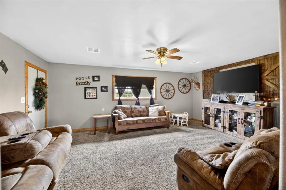 30253 W State Hwy 31 McCurtain, OK 74944