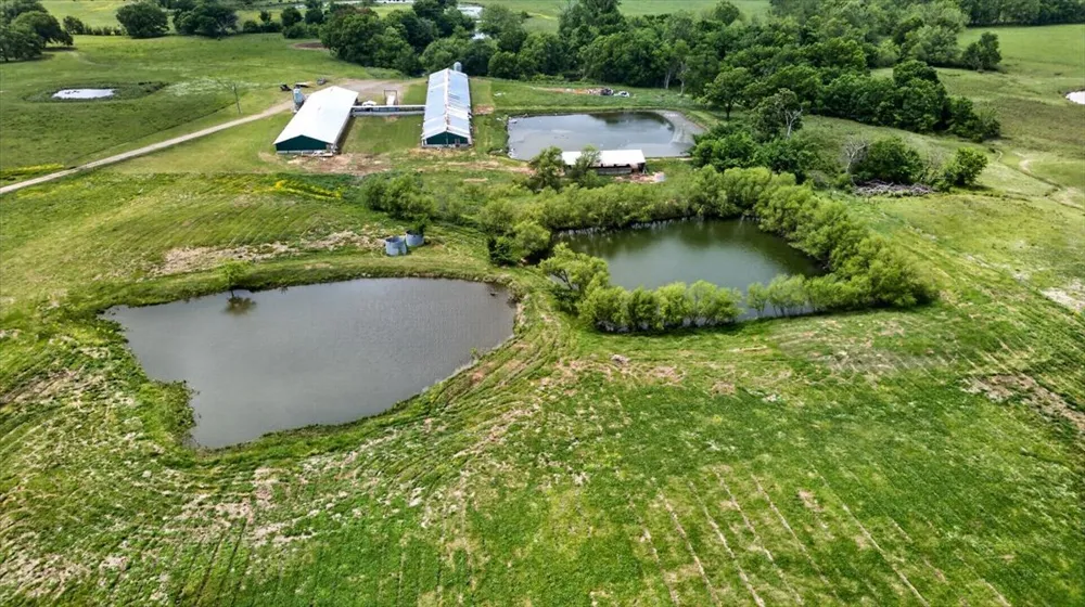 30253 W State Hwy 31 McCurtain, OK 74944