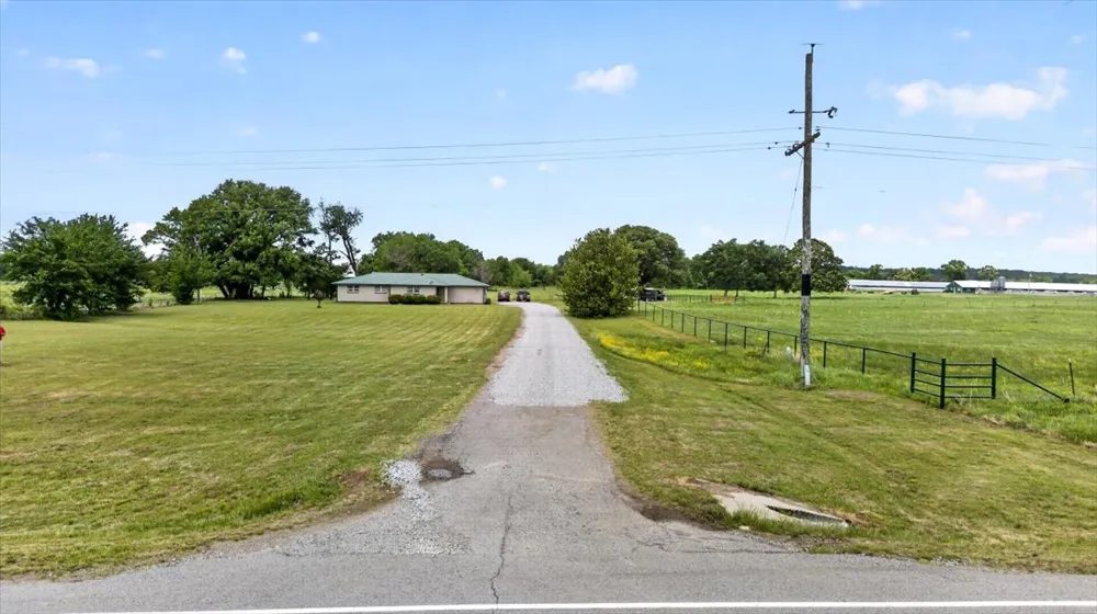 30253 W State Hwy 31 McCurtain, OK 74944