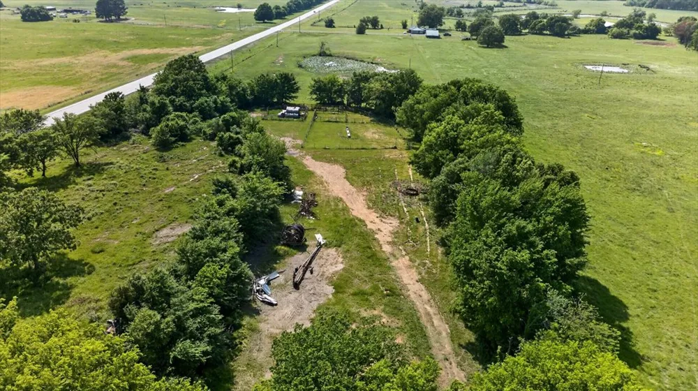 30253 W State Hwy 31 McCurtain, OK 74944