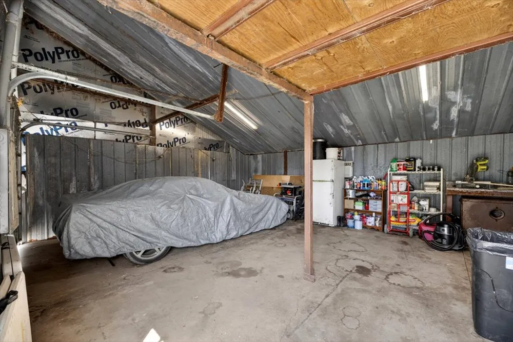 30253 W State Hwy 31 McCurtain, OK 74944