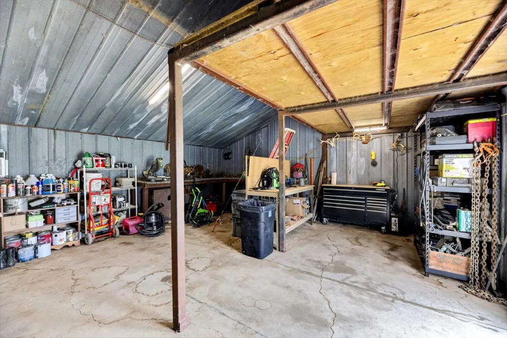 30253 W State Hwy 31 McCurtain, OK 74944