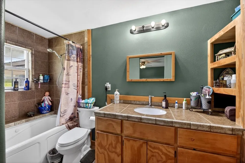 30253 W State Hwy 31 McCurtain, OK 74944