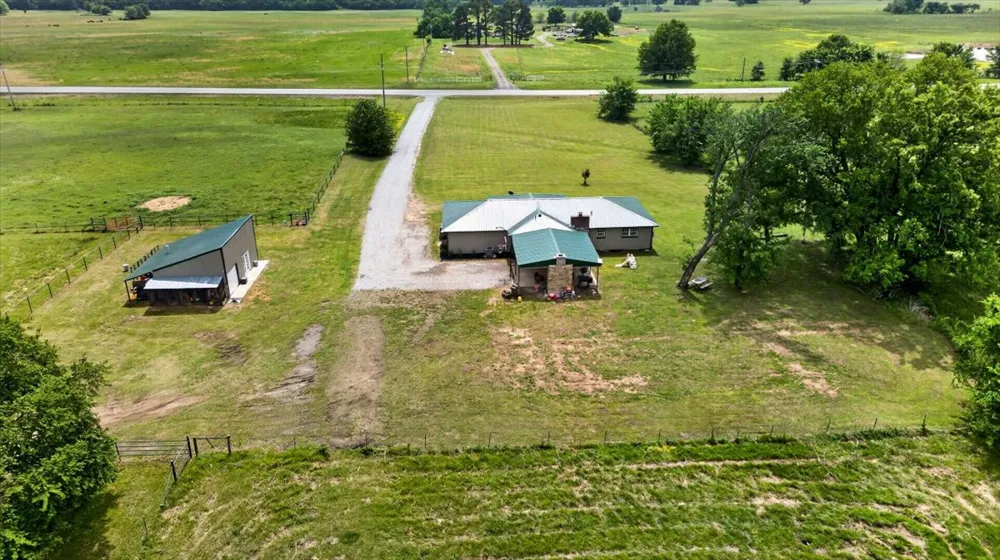 30253 W State Hwy 31 McCurtain, OK 74944