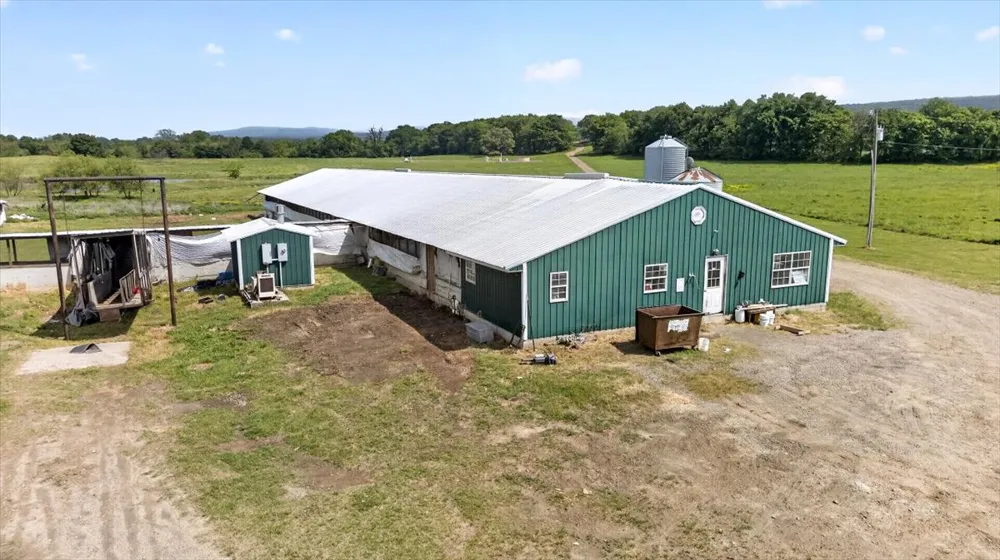 30253 W State Hwy 31 McCurtain, OK 74944
