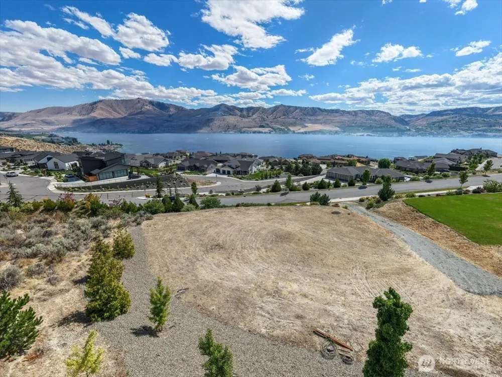 38 Madrona Lane Chelan, WA 98816