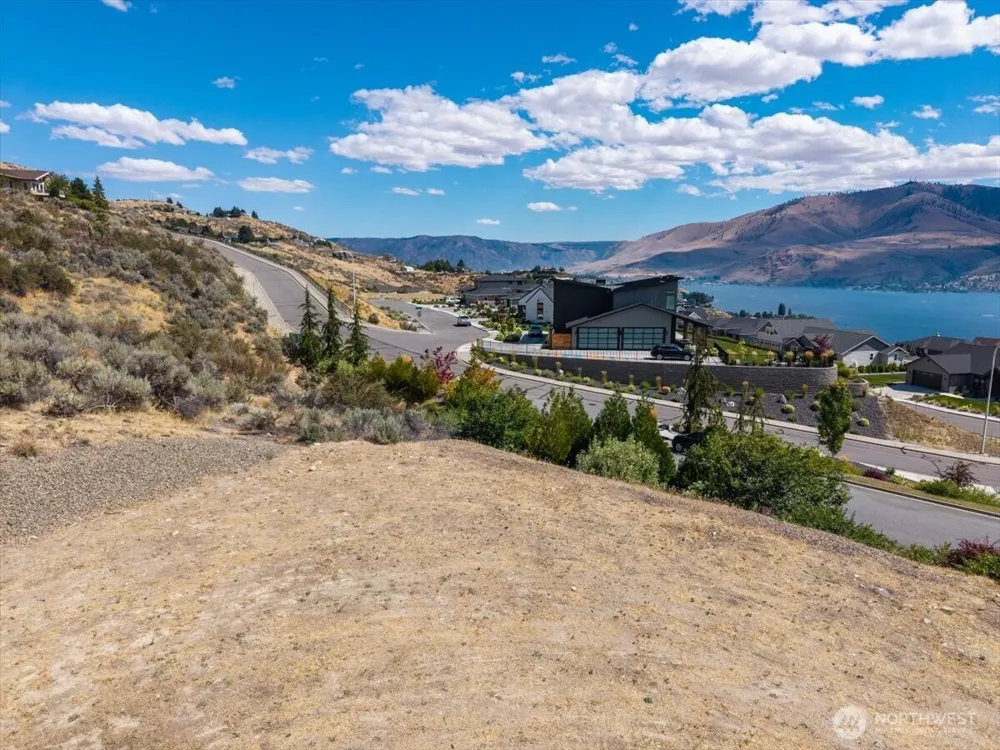 38 Madrona Lane Chelan, WA 98816