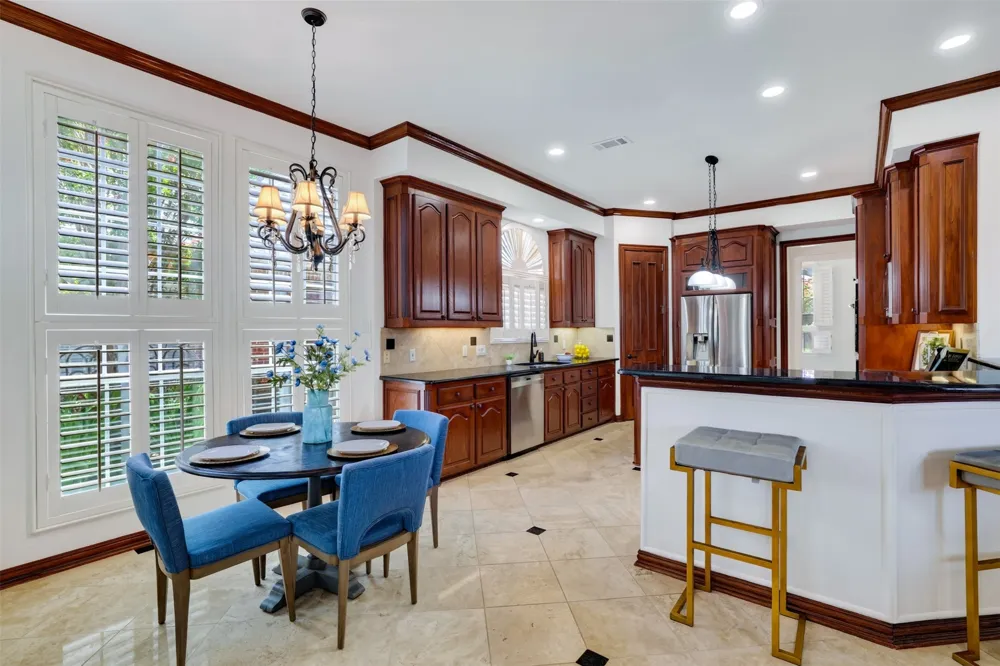 414 Downing Drive Coppell, TX 75019