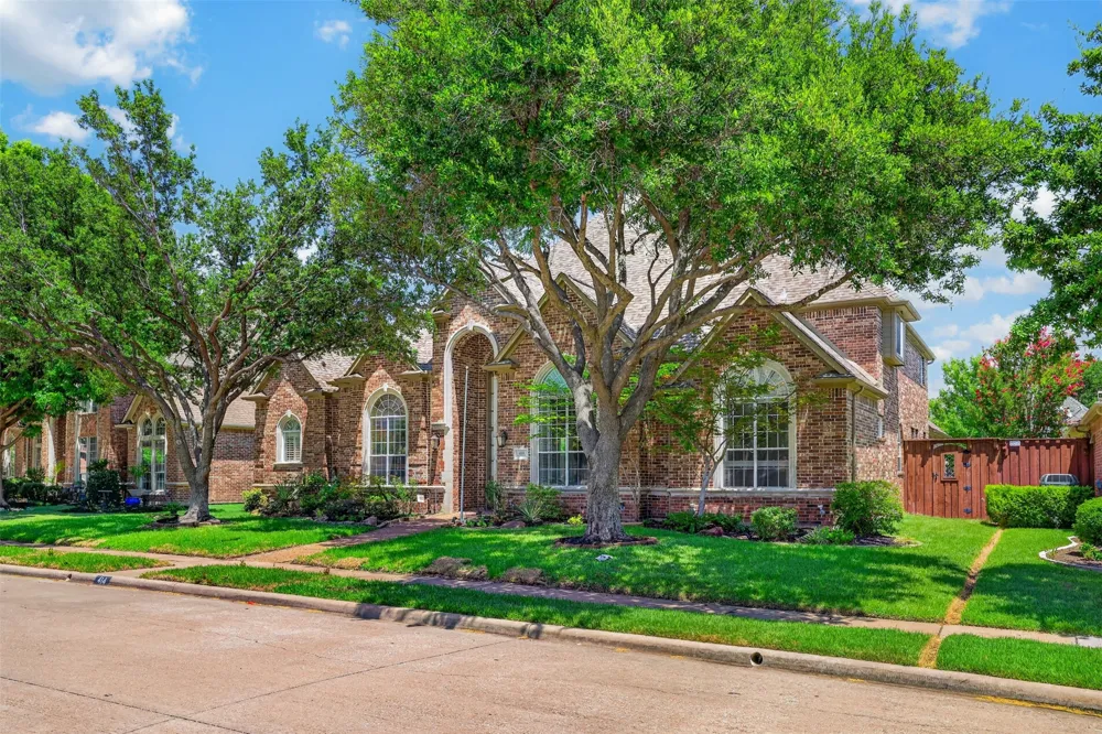 414 Downing Drive Coppell, TX 75019