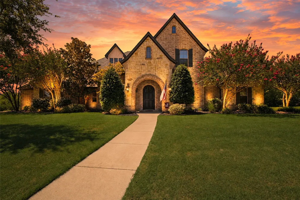 2 Westchester Court Heath, TX 75032
