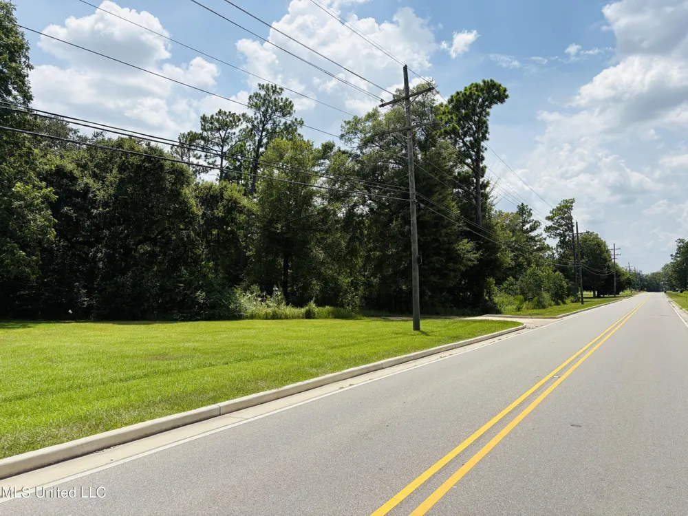 165 Scott Road Lucedale, MS 39452
