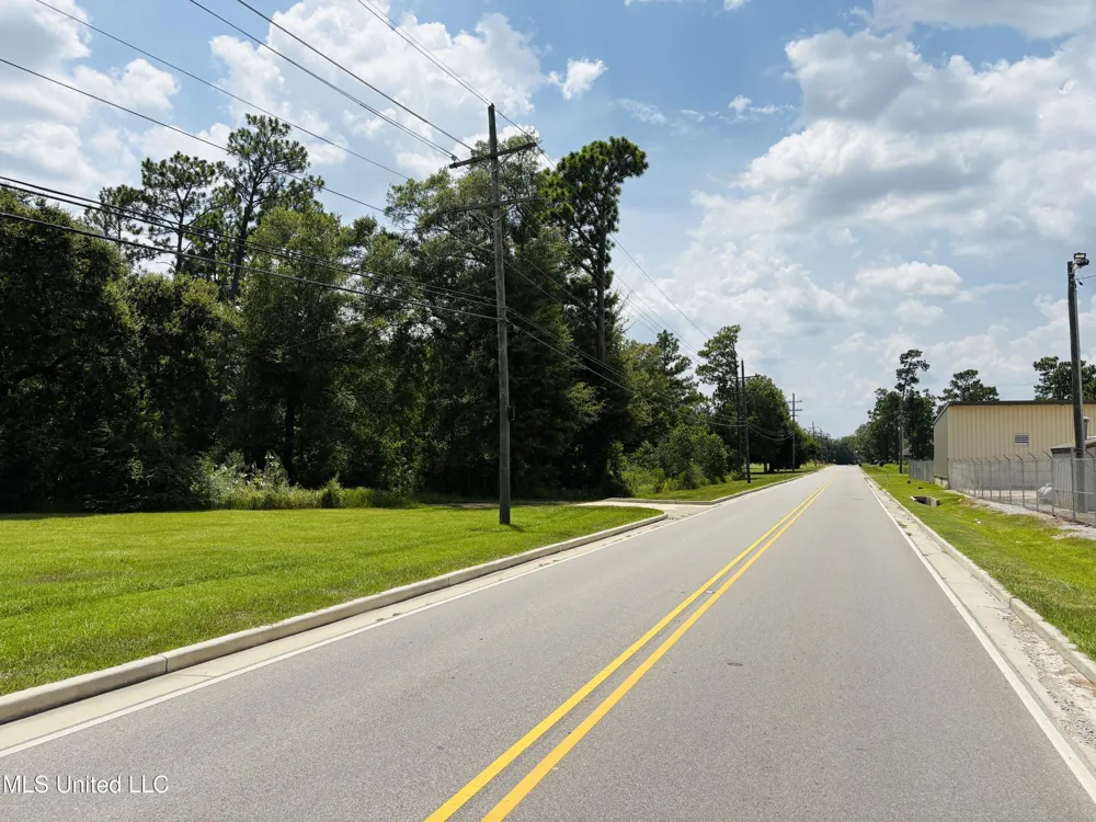 165 Scott Road Lucedale, MS 39452