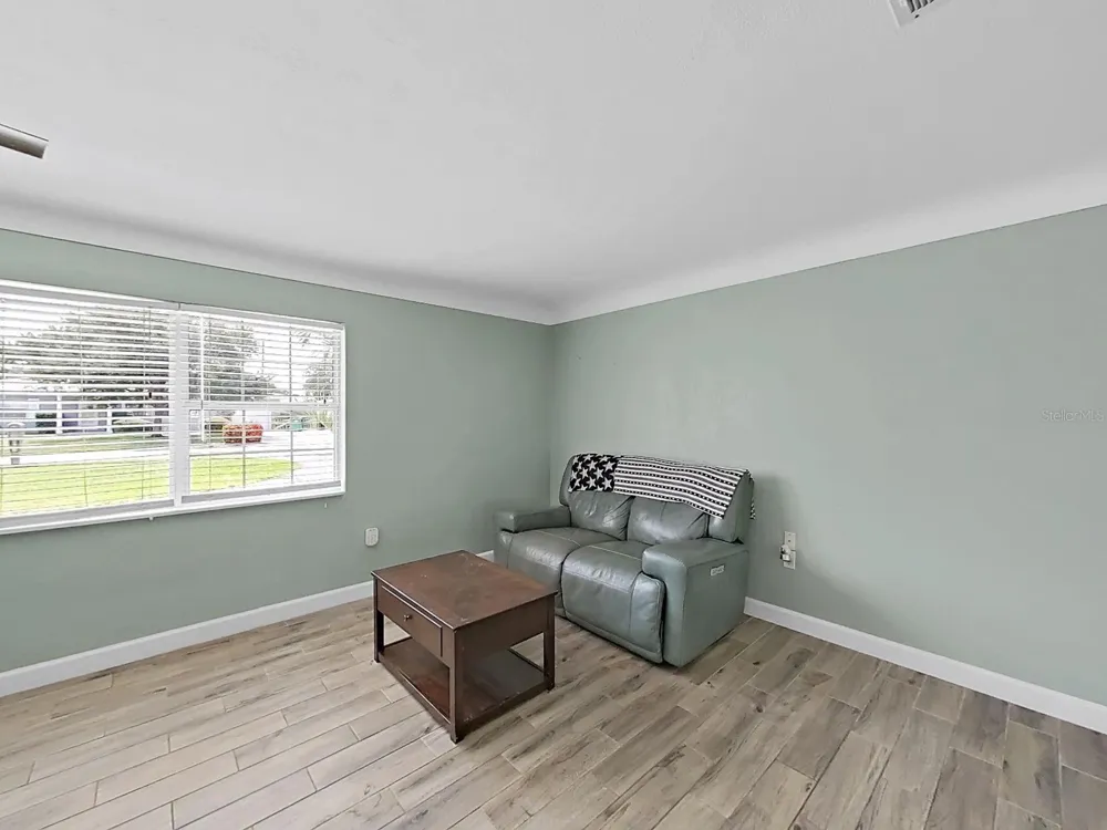 5931 49TH AVENUE St Petersburg, FL 33709