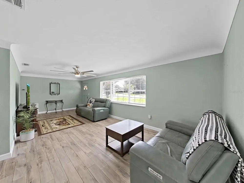 5931 49TH AVENUE St Petersburg, FL 33709